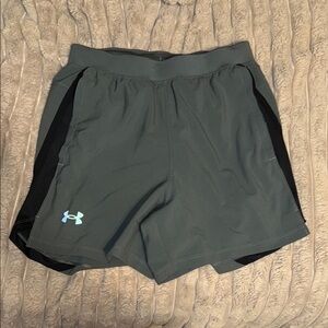 Under Armour Men's Gray Athletic Shorts